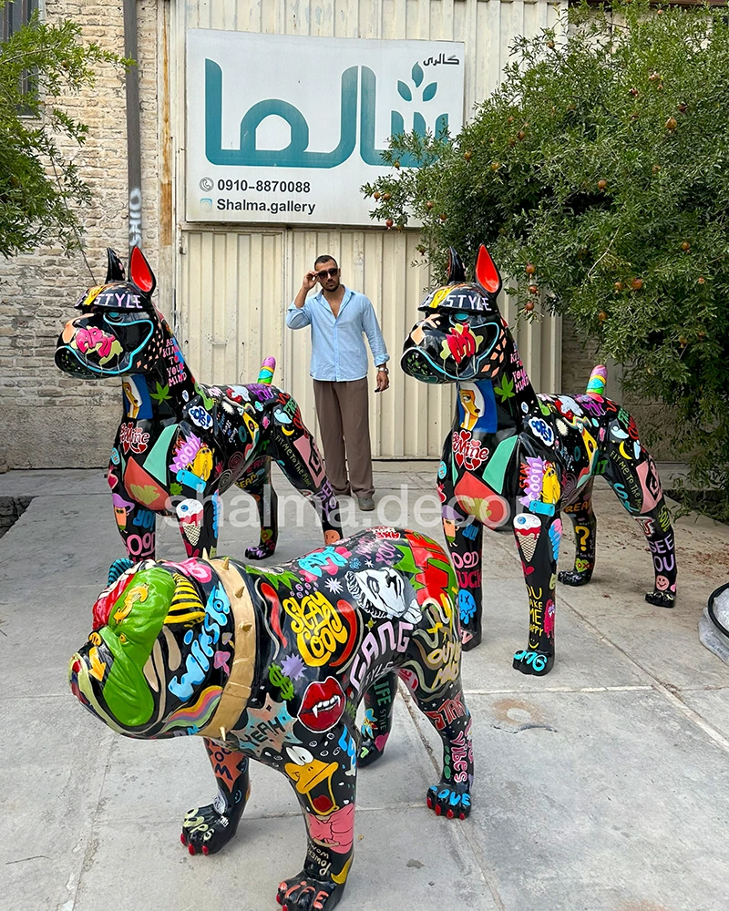 Alternative view of مجسمه بولداگ نقاشی